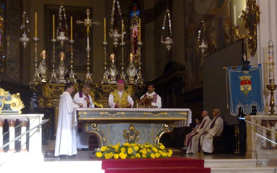 Messa in suffragio di Padre Avinash celebrata a Busseto con la presenza del Vescovo mons. Mazza